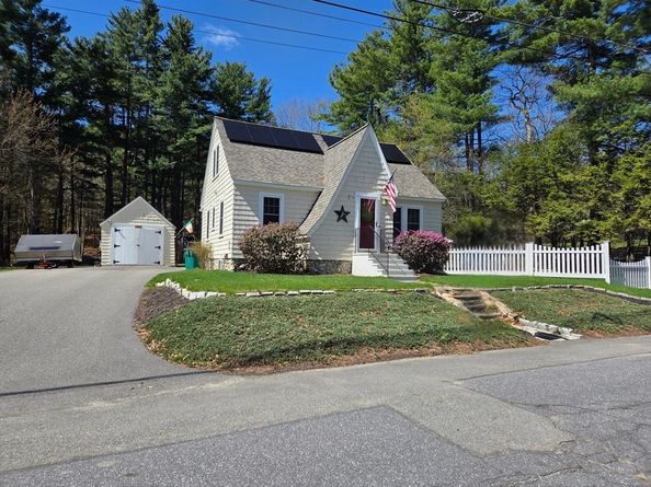 130 Whittemore St, Fitchburg MA 01420