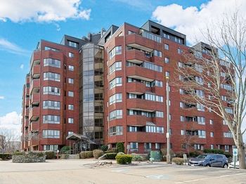 200 Burkhall St