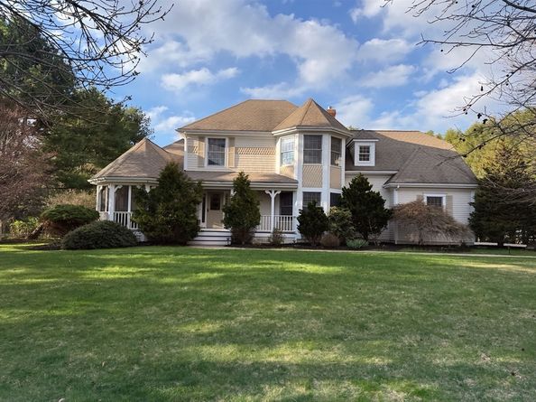 845 Emerson Gardens, Lexington MA 02420