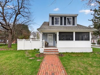 56 Lake St