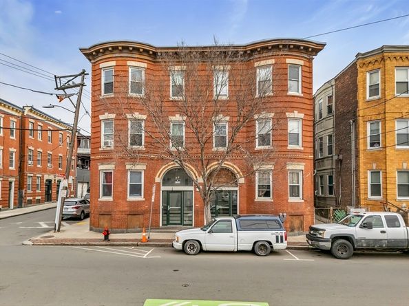 141 Hawthorne St, Chelsea MA 02150