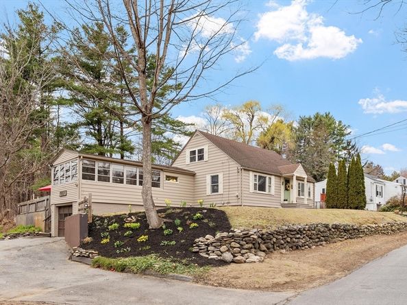 21 Beal St, Lunenburg MA 01462