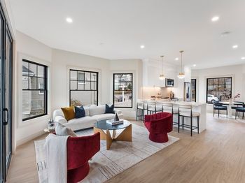 142 Metropolitan