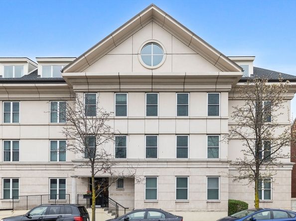 65 Chelsea St 404, Boston MA 02129