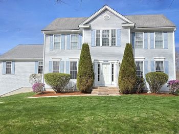 73 Independence Ln