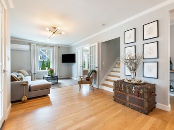 8 Horton St