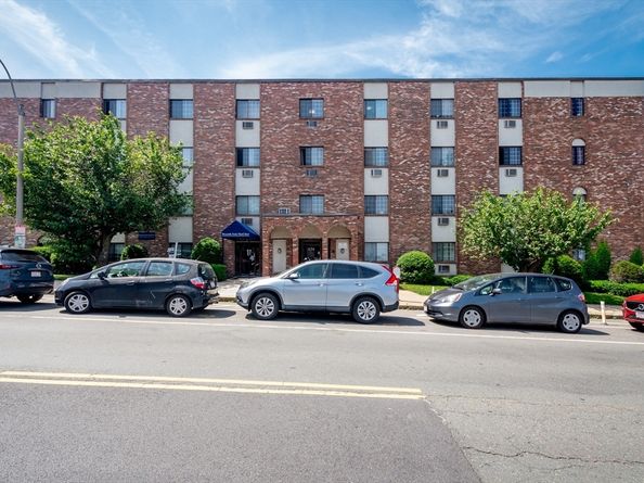 474 Broadway 46, Somerville MA 02145