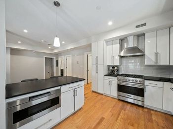 24 Rawson St