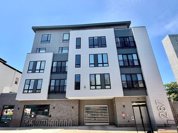 287 Maverick Avenue 202, Boston MA 02128
