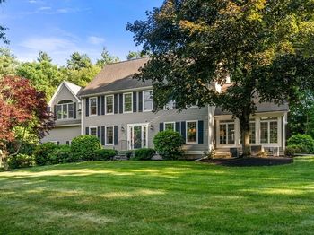 23 Longwood Dr