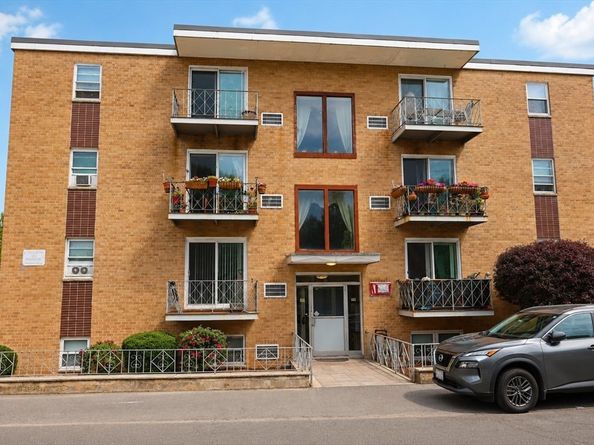 75 Waldemar Ave 202, Boston MA 02128