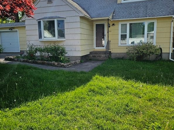 186 Ridge Rd, Marlborough MA 01752