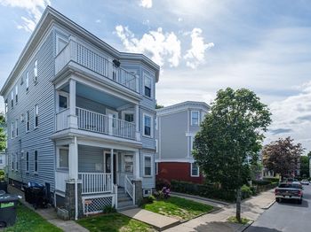 18 Howes Street