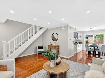 125 Connemara Way