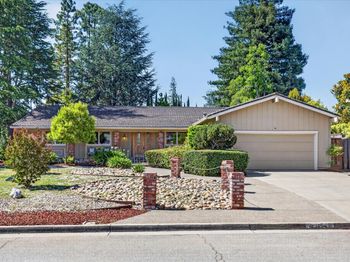 20154 KNOLLWOOD Drive
