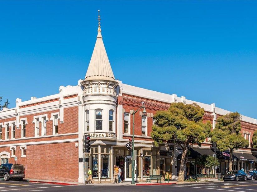 216 Montclair Road, Los Gatos CA 95032