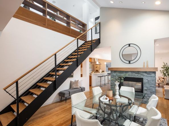 2161 Valparaiso Avenue, Menlo Park CA 94025