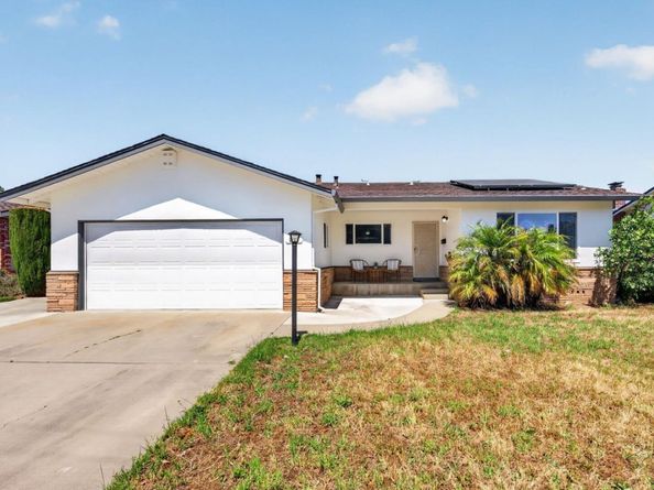 1321 Fernwood Lane, Gilroy CA 95020