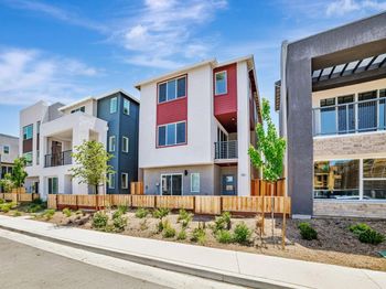 7017 Sunglow Terrace