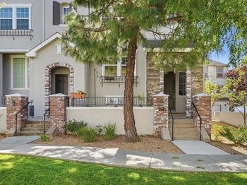 581 Monterey Terrace