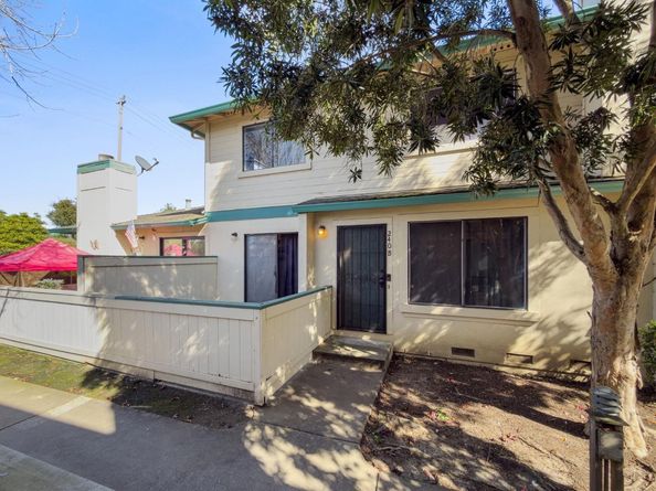 240 Green Meadow Drive B, Watsonville CA 95076
