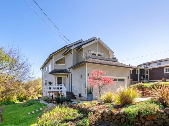 548 Hermosa Avenue, Half Moon Bay CA 94019