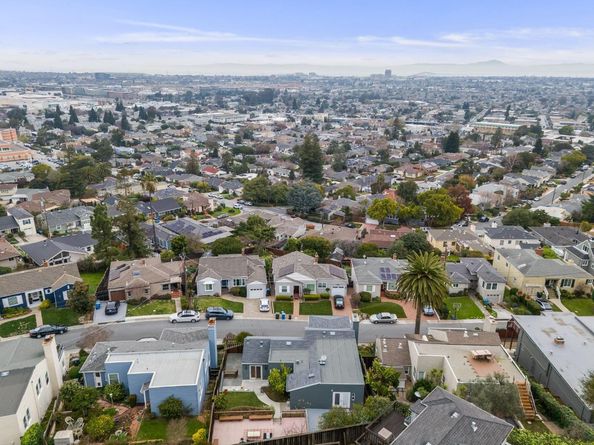 4030 Bayview Avenue, San Mateo CA 94403