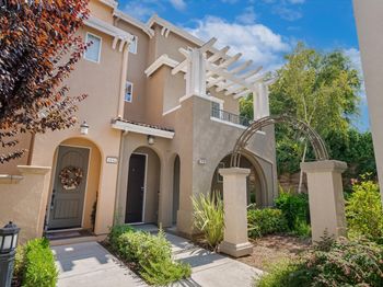 1810 Hillebrant Place