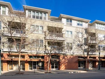 2030 N Pacific Avenue