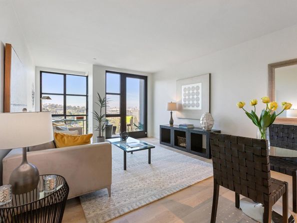 451 Donahue Street 407, San Francisco CA 94124