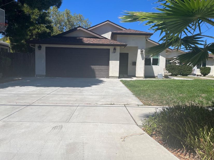 395 E 8th Street, Gilroy CA 95020
