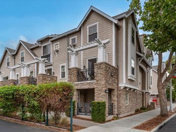 31 Artisan Way