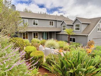 112 Rockridge Lane