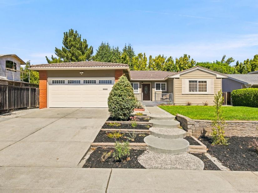 1005 Iris Avenue, Sunnyvale CA 94086