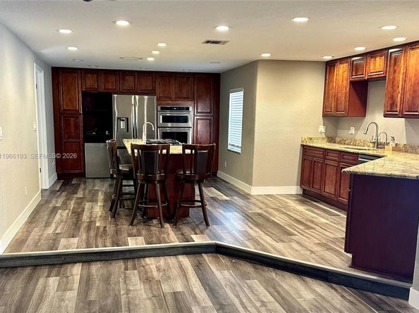 2791 SW 86th Way, Davie FL 33328