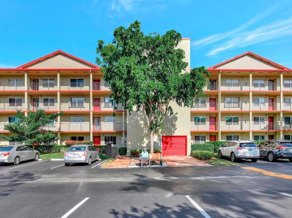 901 SW 128th Ter 407A, Pembroke Pines FL 33027