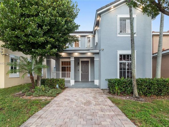 27049 SW 142nd Ave, Homestead FL 33032