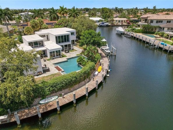 4050 NE 25th Ave, Lighthouse Point FL 33064