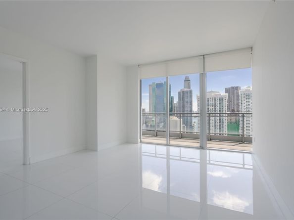 92 SW 3rd St 3512, Miami FL 33130