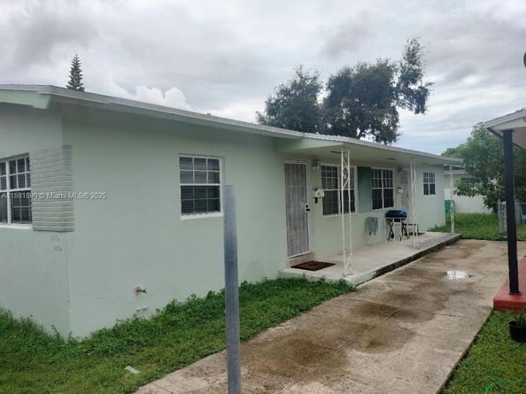 1172-74 NW 64th St, Miami FL 33150
