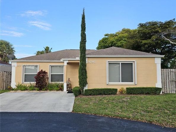 9786 SW 222nd Ter, Cutler Bay FL 33190