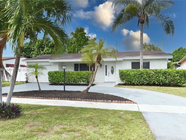 4501 Jefferson St, Hollywood FL 33021