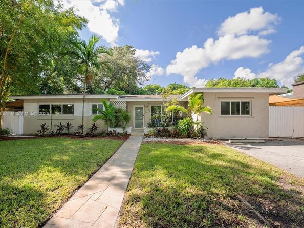 630 NE 175th St, Miami FL 33162