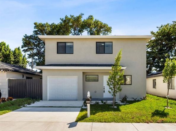 1568 NW 68th St, Miami FL 33147