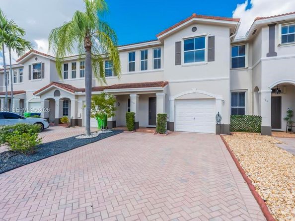102 Riverwalk Cir, Sunrise FL 33326