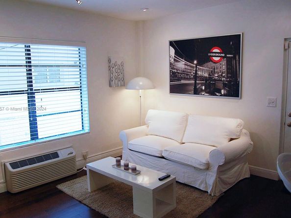 934 Michigan Ave 105, Miami Beach FL 33139