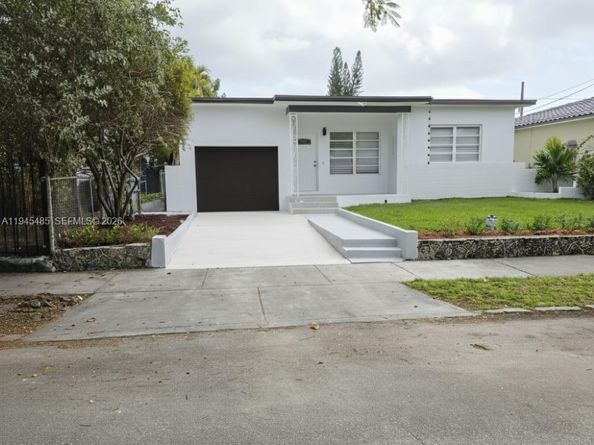 75 SW 32nd Ct Rd, Miami FL 33135