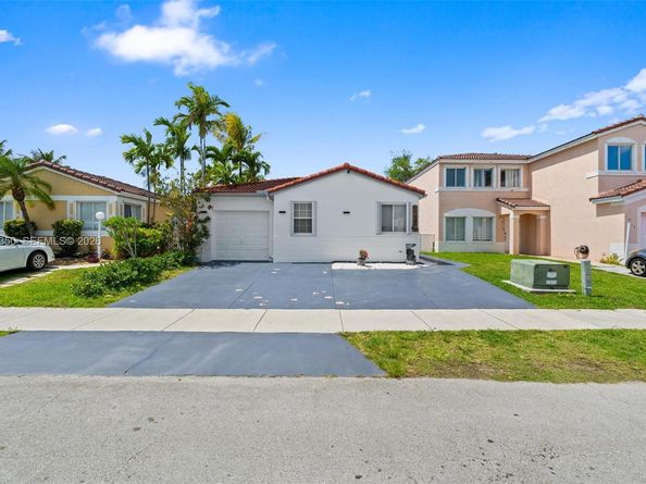 17434 SW 143rd Pl, Miami FL 33177
