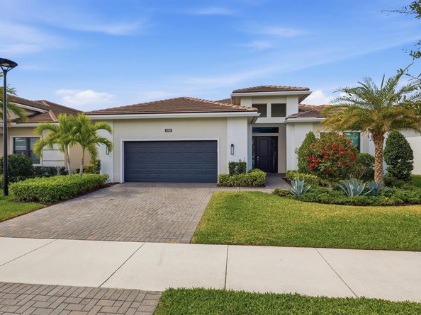 5395 Saint Vincent Lane, Loxahatchee FL 33470