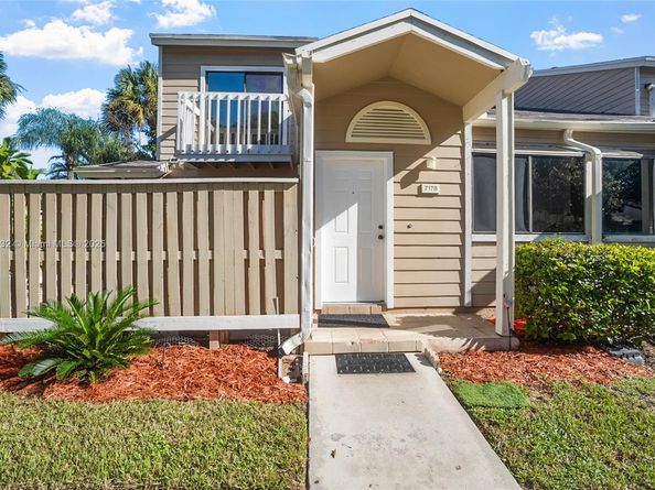7178 Sportsmans Dr, North Lauderdale FL 33068